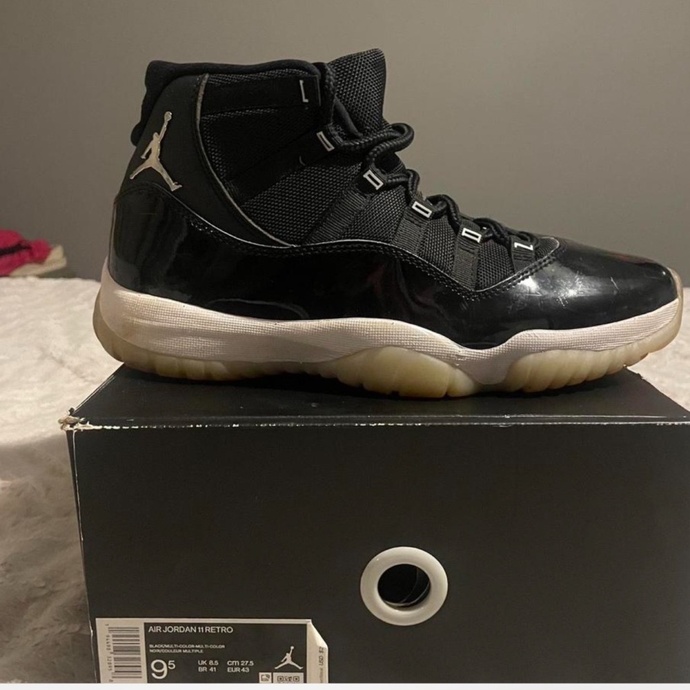 Jordan 11 - Picture 3 of 5